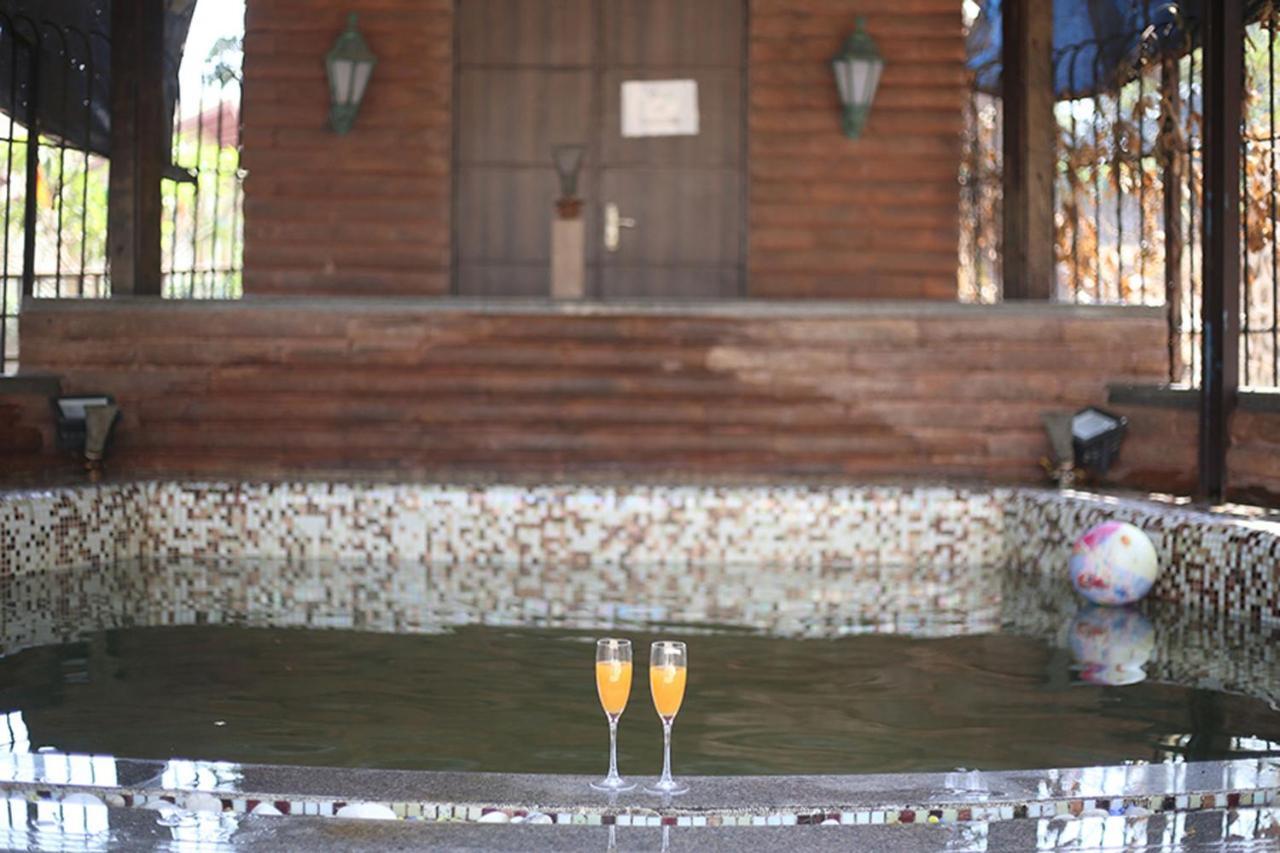 The Boulevard Villa By Veo - Part Of Stayvista Lonavala Bagian luar foto